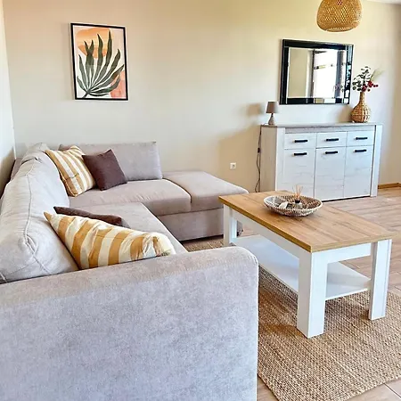 St John The Baptist Appartement